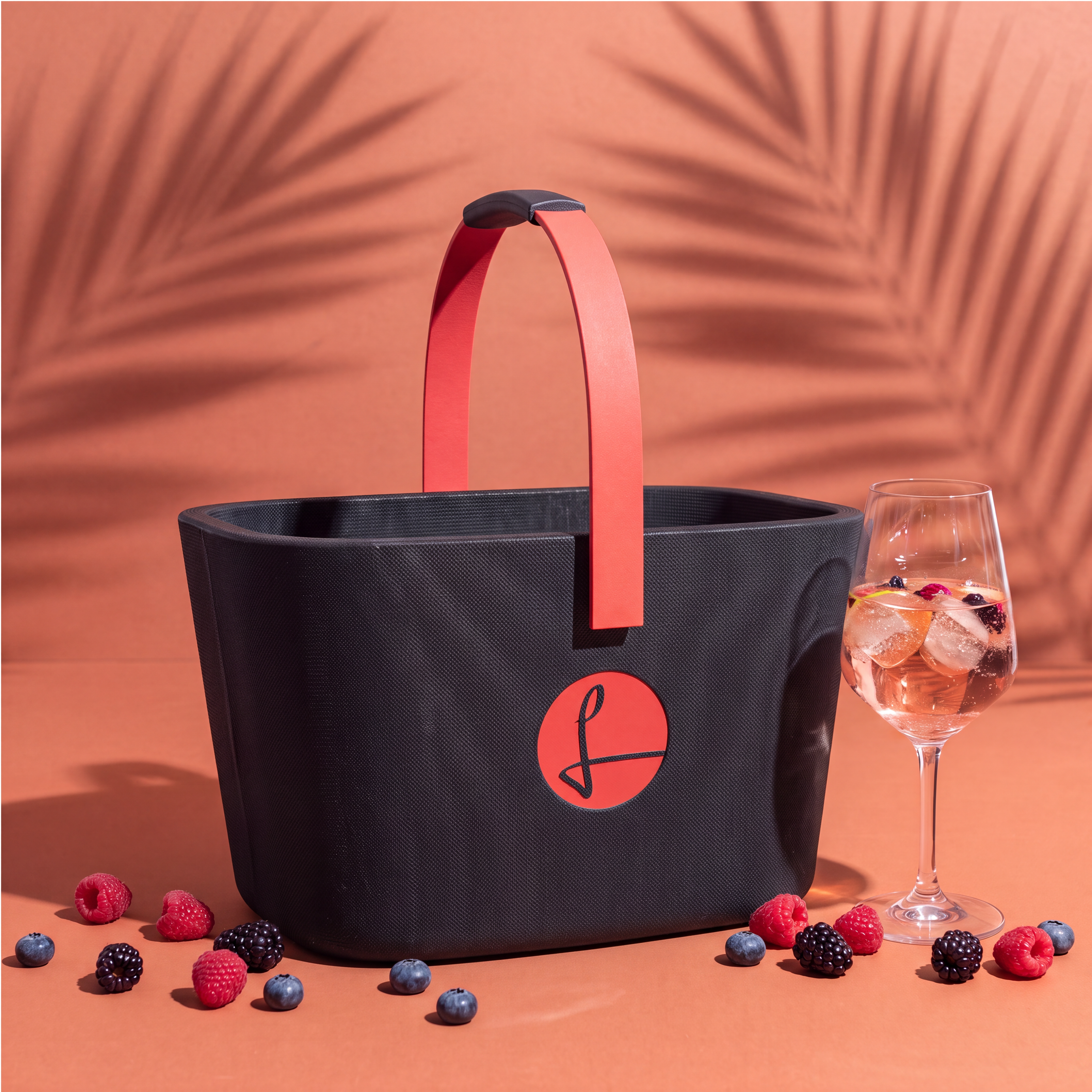 Edge deep black rosé spritz
