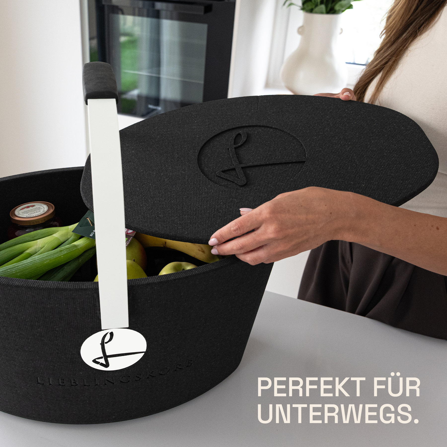 LIEBLINGSKORB Basic deep black reinweiß